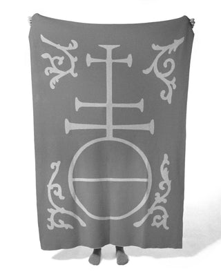 holding the double faced veritas wool blanket|light